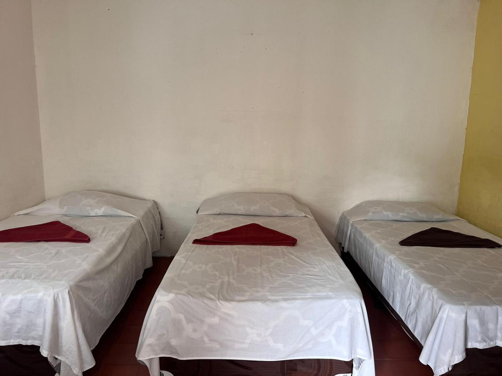 Hotel Alma Maya Antigua Extérieur photo