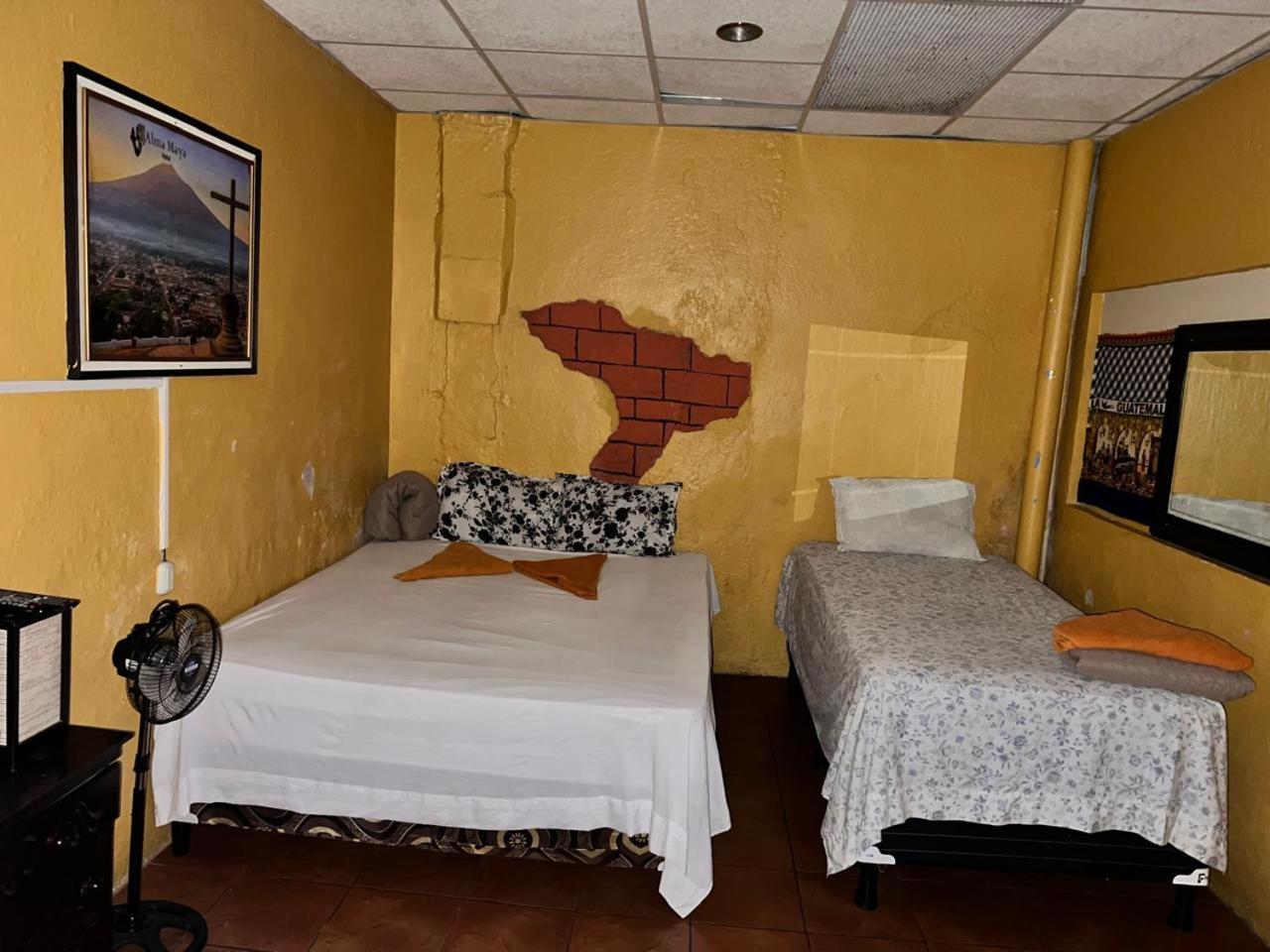 Hotel Alma Maya Antigua Extérieur photo