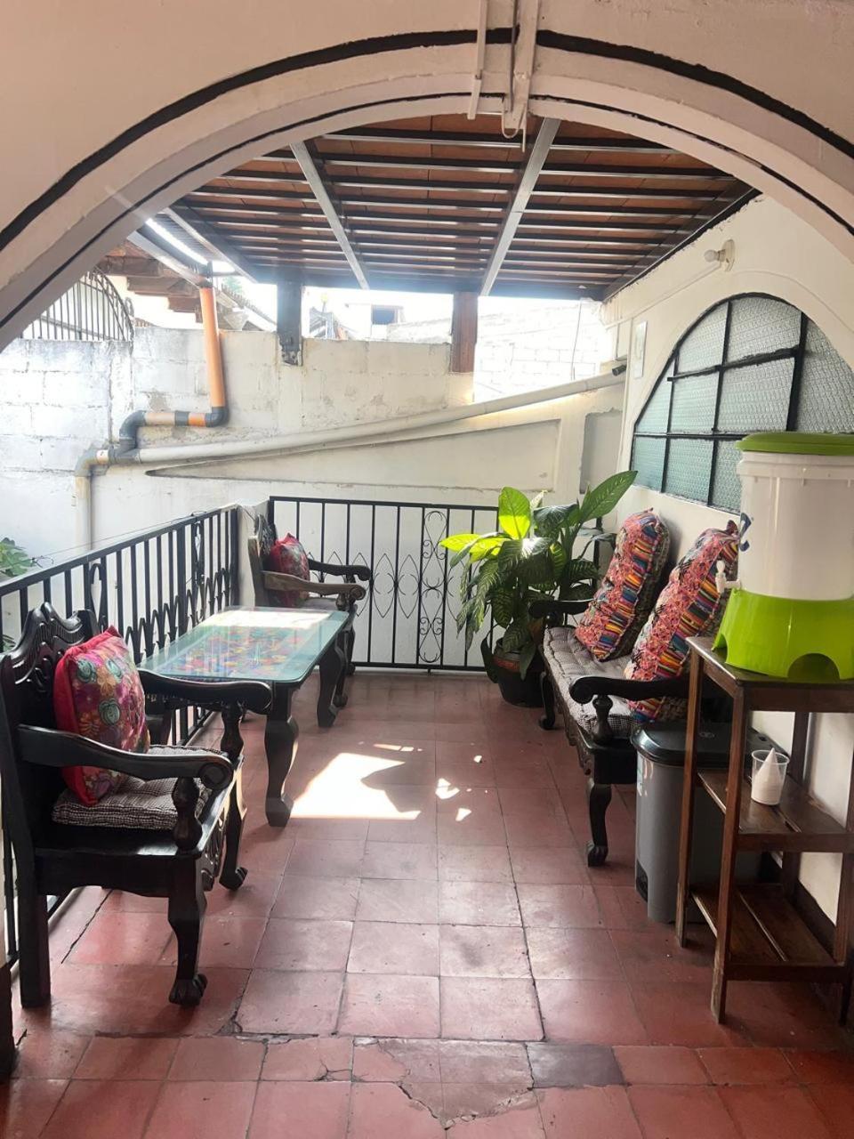 Hotel Alma Maya Antigua Extérieur photo