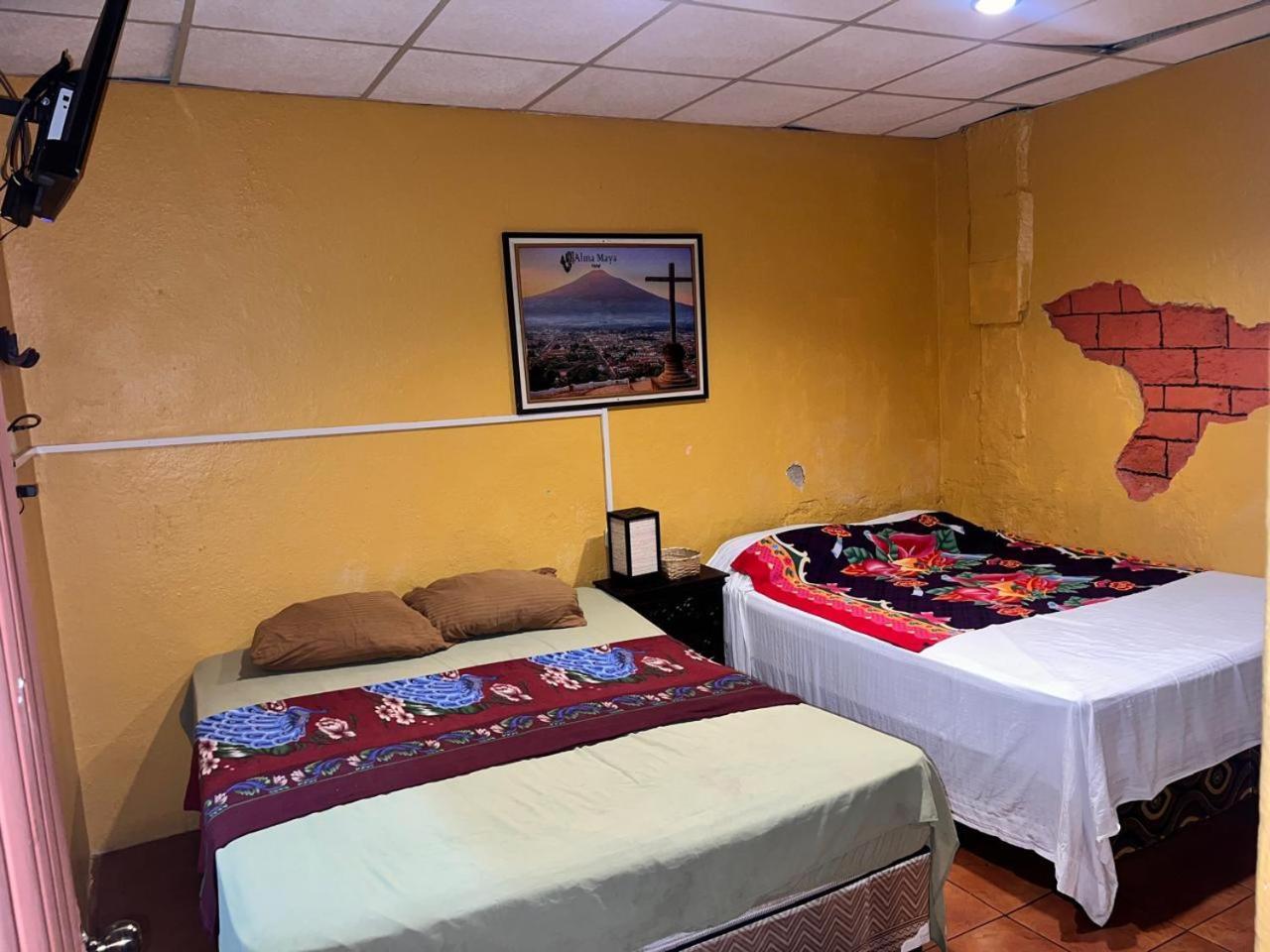 Hotel Alma Maya Antigua Extérieur photo