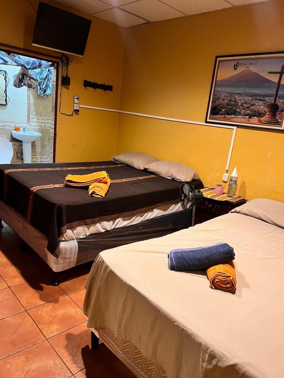 Hotel Alma Maya Antigua Extérieur photo