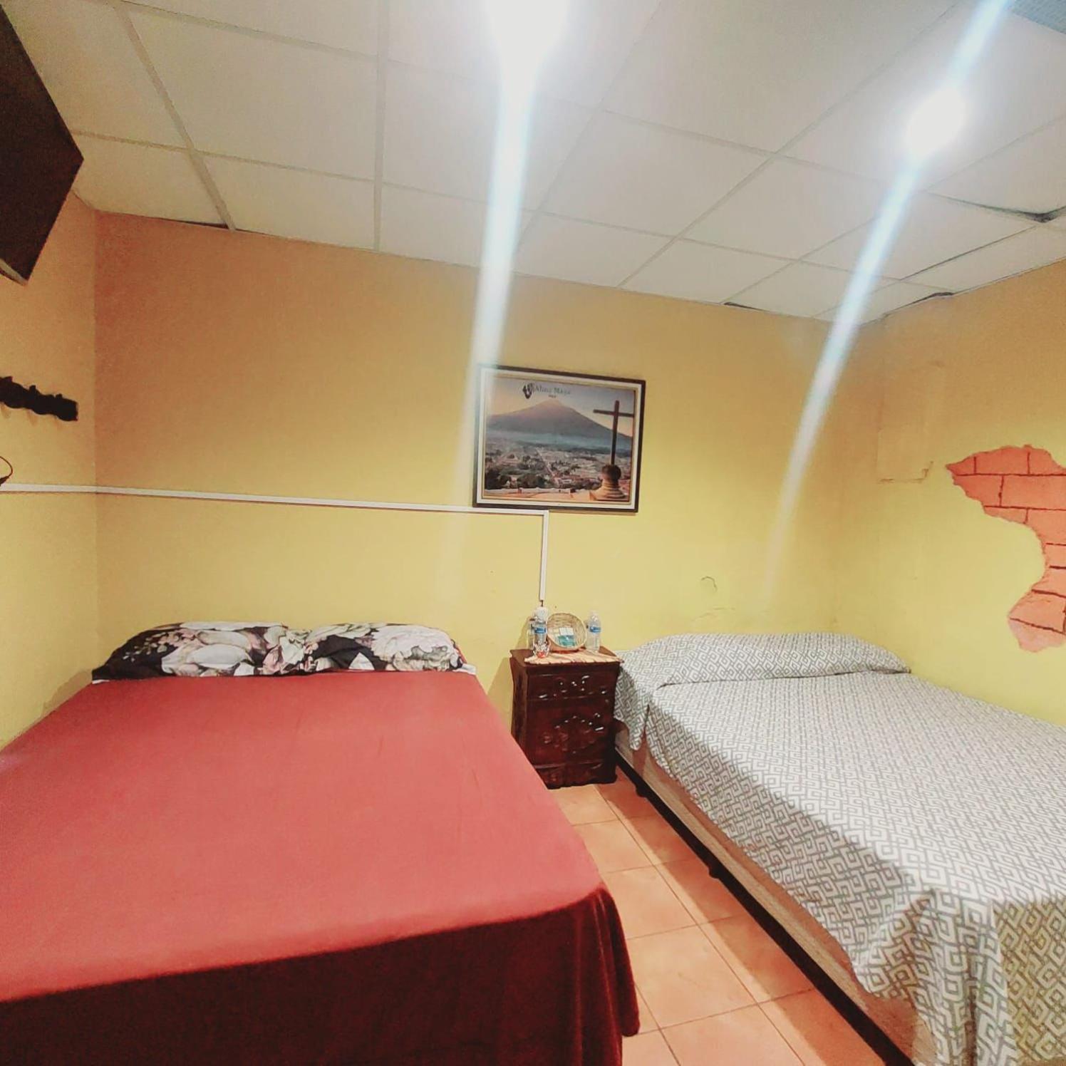 Hotel Alma Maya Antigua Extérieur photo