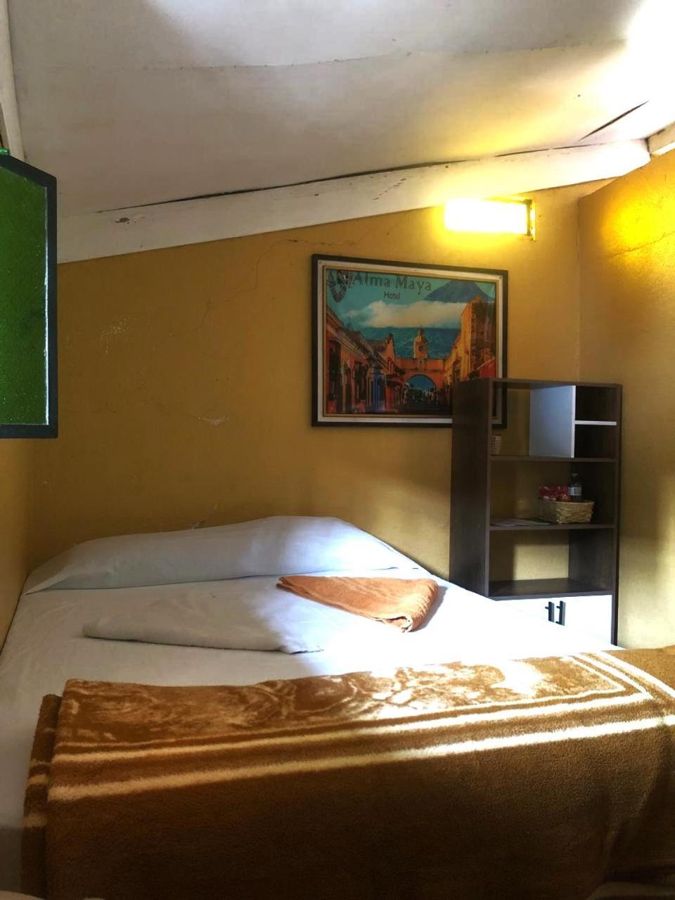Hotel Alma Maya Antigua Extérieur photo