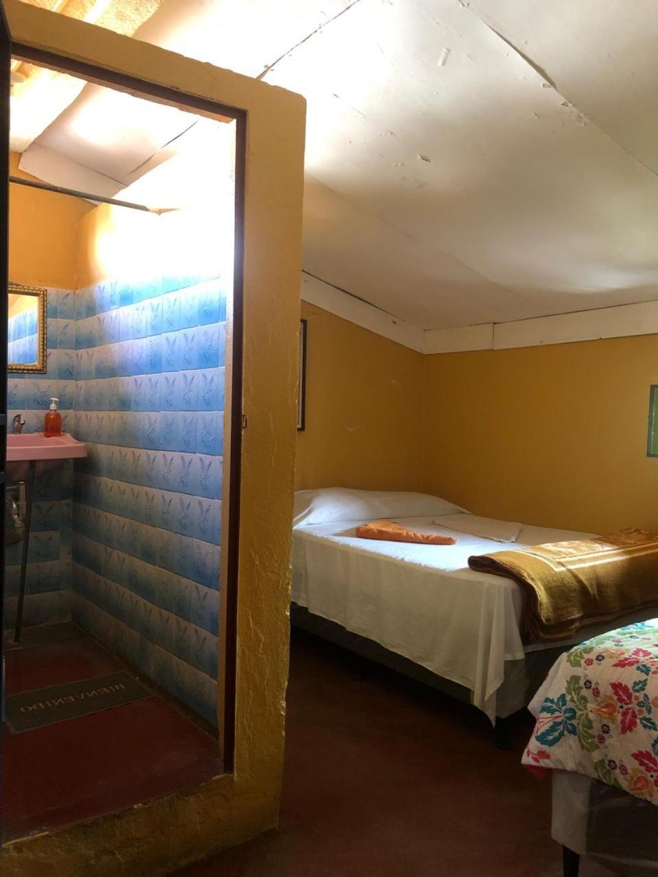 Hotel Alma Maya Antigua Extérieur photo