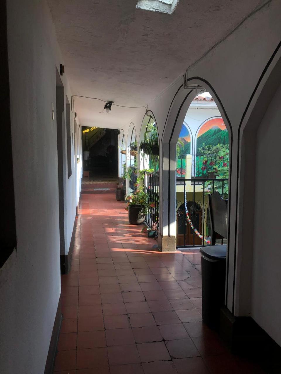 Hotel Alma Maya Antigua Extérieur photo