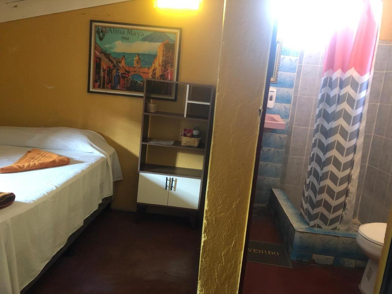 Hotel Alma Maya Antigua Extérieur photo